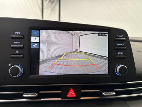 Used 2026 Hyundai Elantra SE w/ Cargo Package FWD image 27