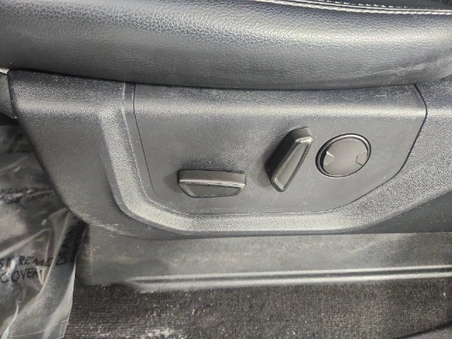 Used 2019 Ford F150 Lariat w/ Equipment Group 502A Luxury AWD/4WD image 20