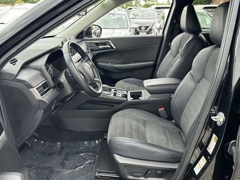 Used 2024 Mitsubishi Outlander SE Black Edition AWD/4WD image 14