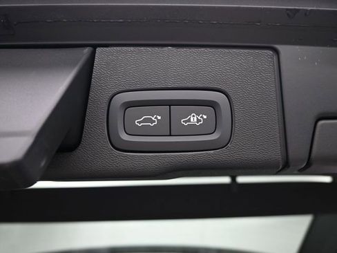 New 2026 Volvo XC60 B5 Plus w/ Protection Package Premier image 33