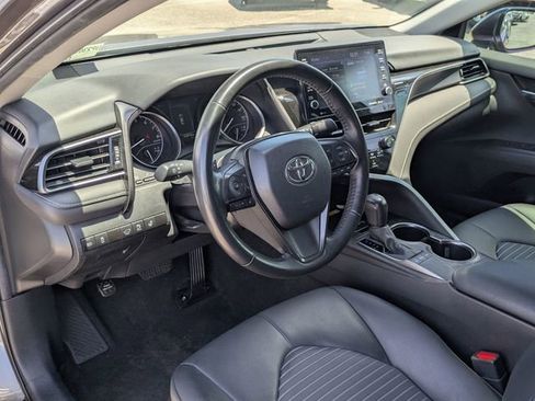 Used 2024 Toyota Camry SE w/ Cold Weather Package FWD image 29