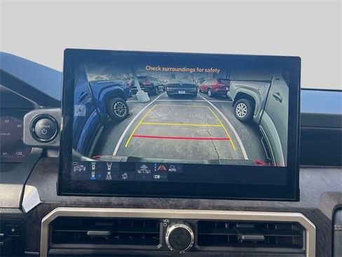 Certified 2025 Toyota Tacoma Limited image 28