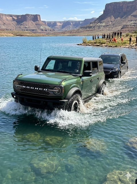 Used 2023 Ford Bronco Badlands AWD/4WD image 32