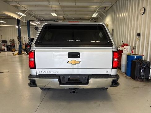 Used 2017 Chevrolet Silverado 1500 LT AWD/4WD image 4
