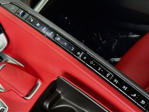Used 2023 Chevrolet Corvette Stingray Preferred Conv w/ Z51 Performance Package RWD image 17