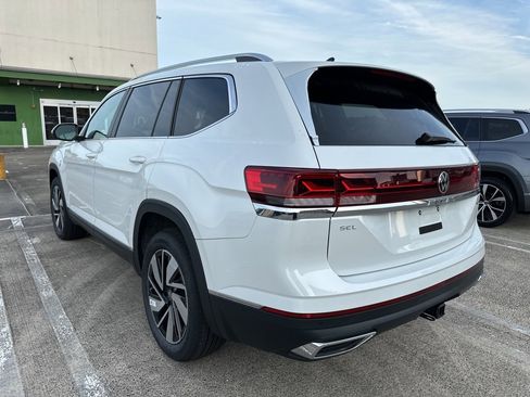New 2024 Volkswagen Atlas SEL image 9