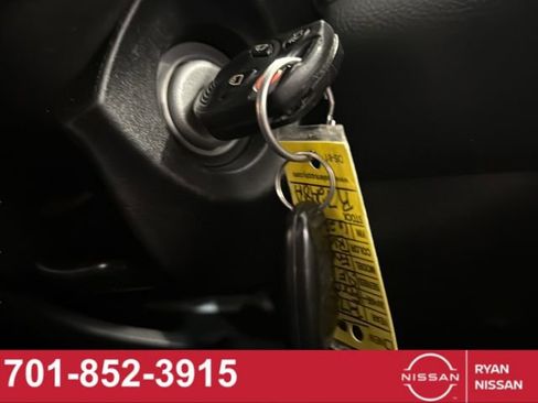 Used 2017 Ford Focus SE w/ Cold Weather Package image 32