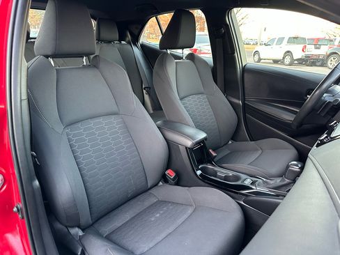 Used 2022 Toyota Corolla SE image 9