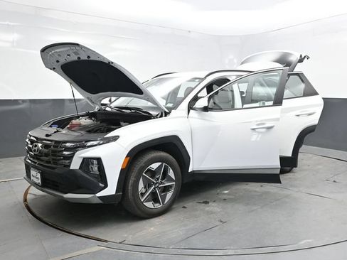 Used 2025 Hyundai Tucson SEL AWD/4WD image 45