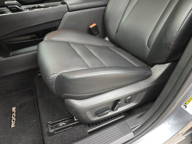 Used 2023 Nissan Rogue SV w/ SV Premium B Package FWD image 23