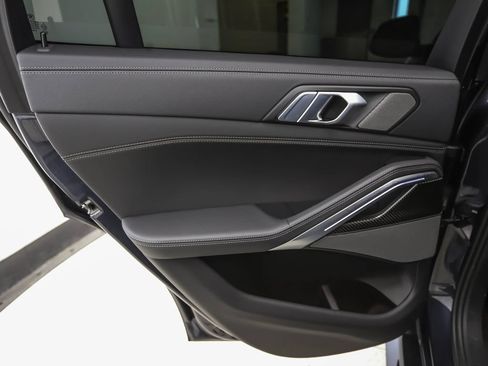 Used 2022 BMW X6 M50i w/ Premium Package AWD/4WD image 20