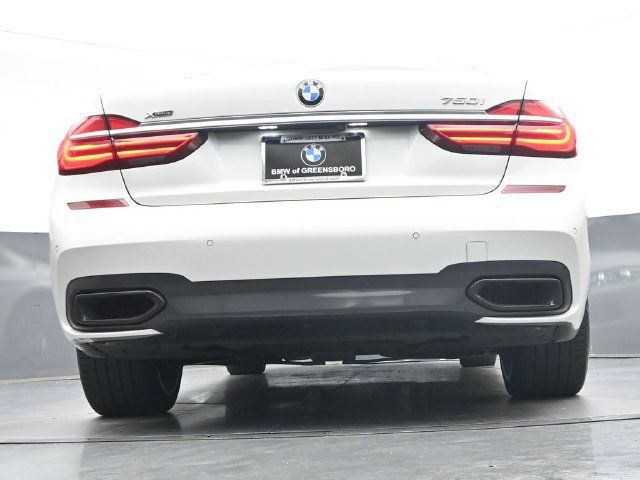 Used 2019 BMW 750i xDrive w/ Executive Package AWD/4WD image 35