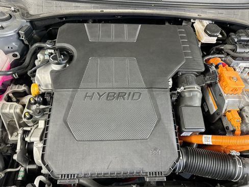 Used 2023 Hyundai Elantra Limited FWD image 31