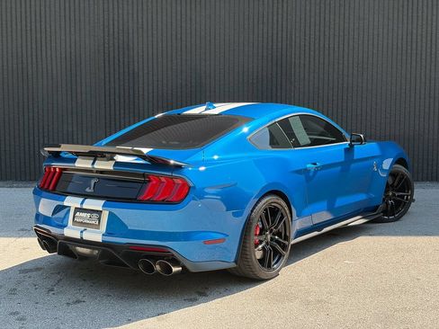 Used 2021 Ford Mustang Shelby GT500 w/ Technology Package RWD image 7