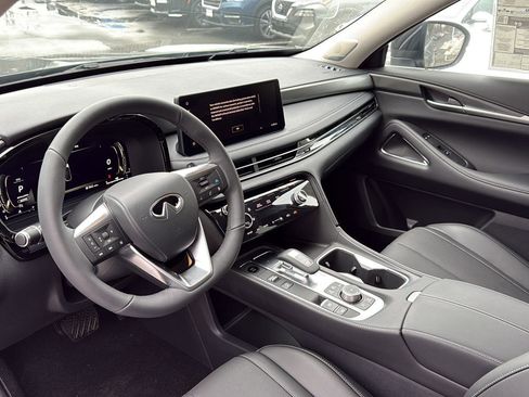 New 2026 INFINITI QX60 Luxe w/ Family Package image 7