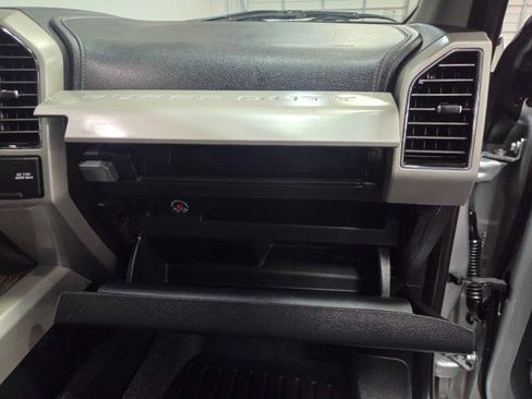 Used 2019 Ford F250 Lariat w/ Lariat Ultimate Package image 41