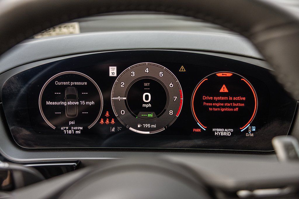 Certified 2025 Porsche Cayenne E-Hybrid AWD/4WD image 26