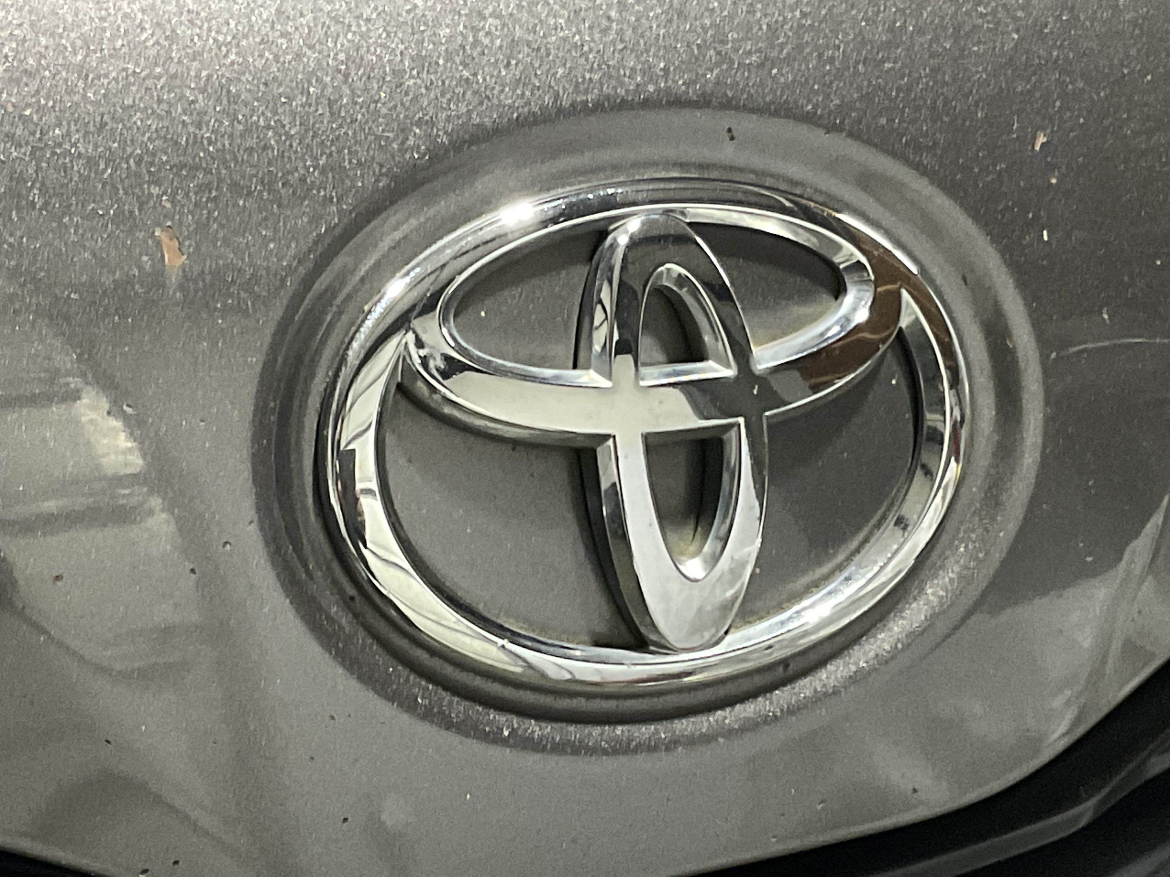 Used 2012 Toyota Sienna LE w/ Towing Pkg FWD image 6