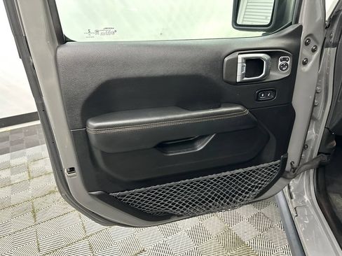 Used 2021 Jeep Gladiator Mojave AWD/4WD image 10