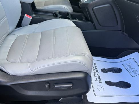 Used 2017 Honda CR-V EX-L image 12