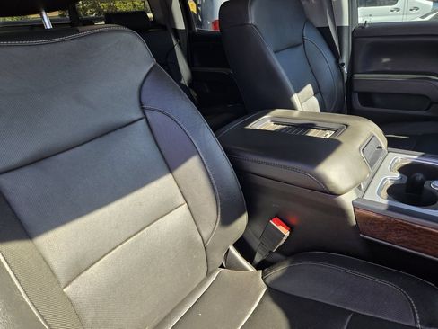Used 2019 GMC Sierra 2500 SLT w/ Duramax Plus Package AWD/4WD image 25