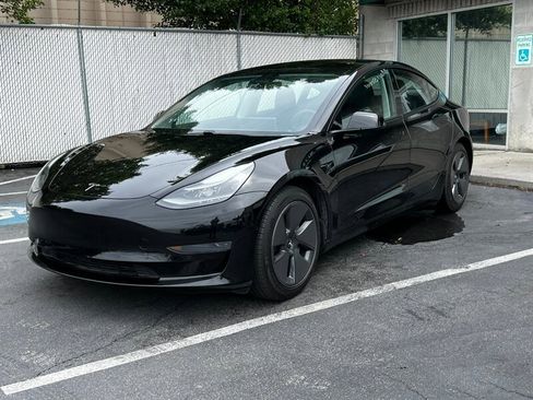 Used 2021 Tesla Model 3 Standard Range Plus RWD image 3