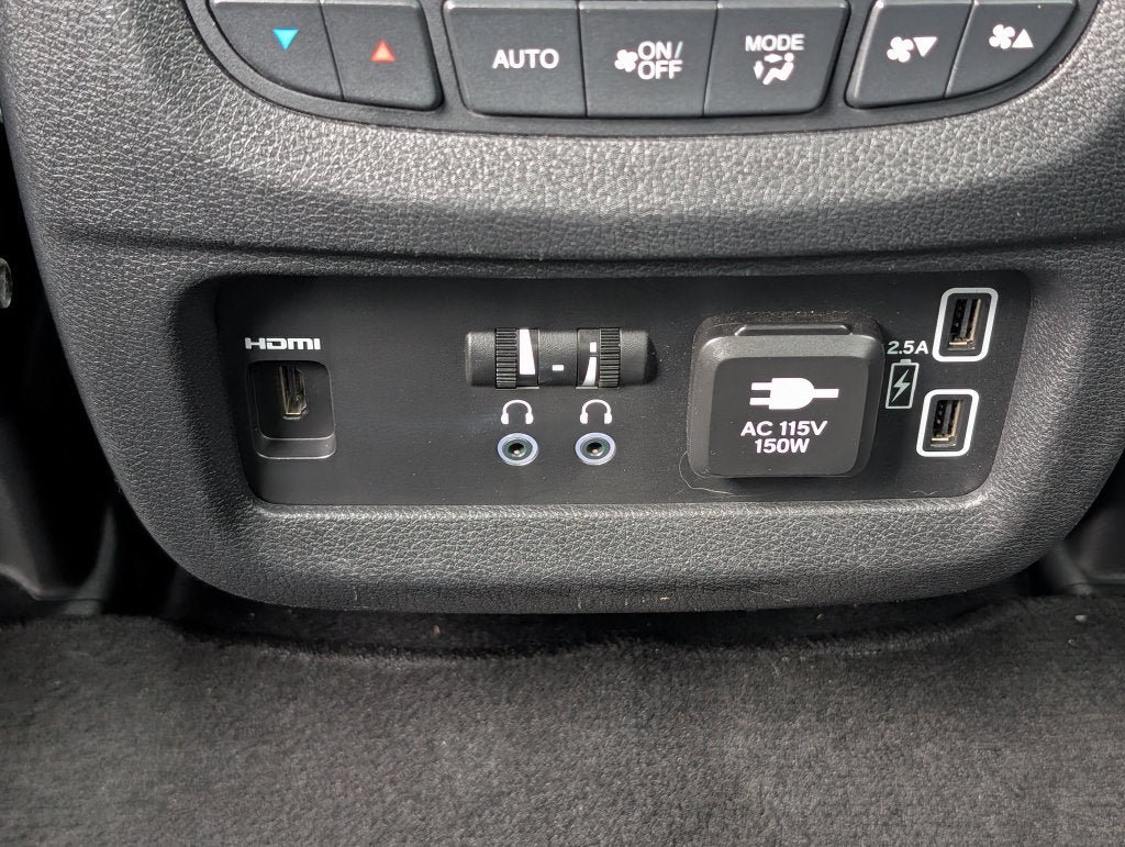 Used 2019 Honda Pilot Touring image 30