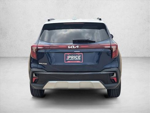 Used 2024 Kia Seltos S FWD image 7