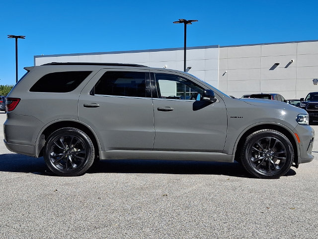 Used 2023 Dodge Durango R/T AWD/4WD image 10