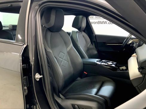 Certified 2024 BMW 530i xDrive w/ M Sport Package image 8