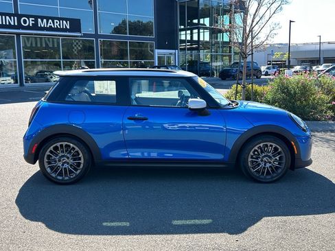 Used 2025 MINI Cooper S image 6