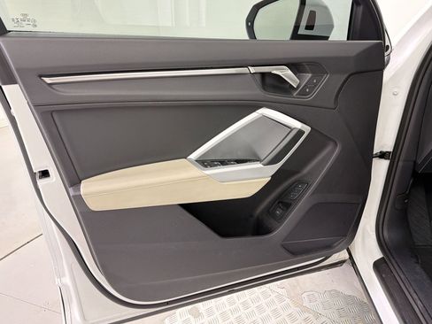 Used 2022 Audi Q3 2.0T Premium image 12