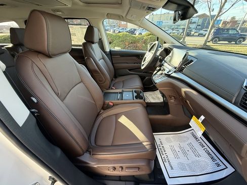 New 2026 Honda Odyssey Touring image 42