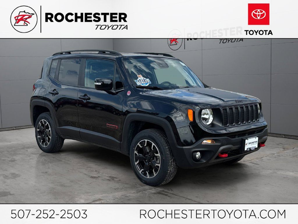 Used 2023 Jeep Renegade Trailhawk AWD/4WD image 1