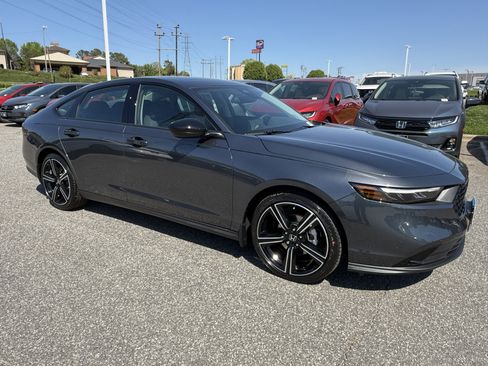 New 2026 Honda Accord SE image 2