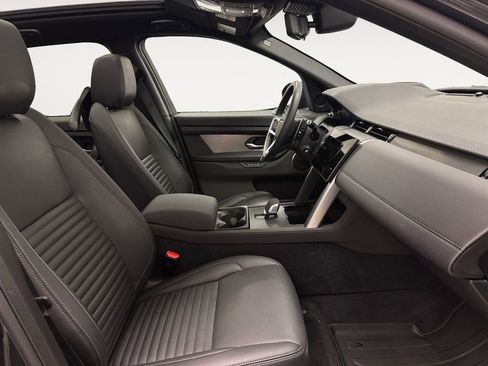 Used 2025 Land Rover Discovery Sport Dynamic SE image 24