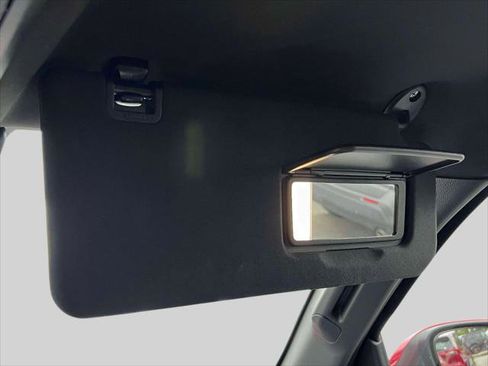 Certified 2025 Toyota Tacoma SR5 image 31