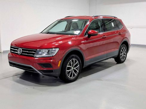 Used 2019 Volkswagen Tiguan SE image 1