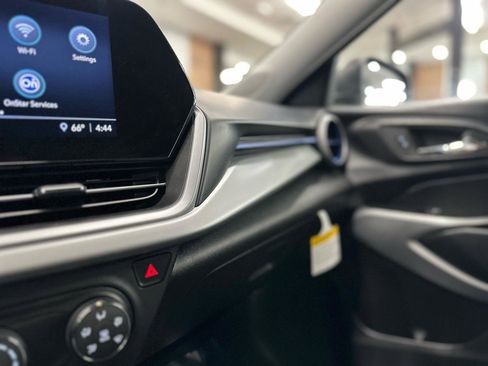 Used 2026 Chevrolet Trax LS image 29