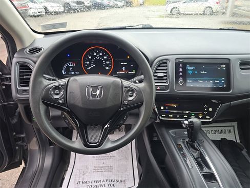 Used 2019 Honda HR-V EX image 15