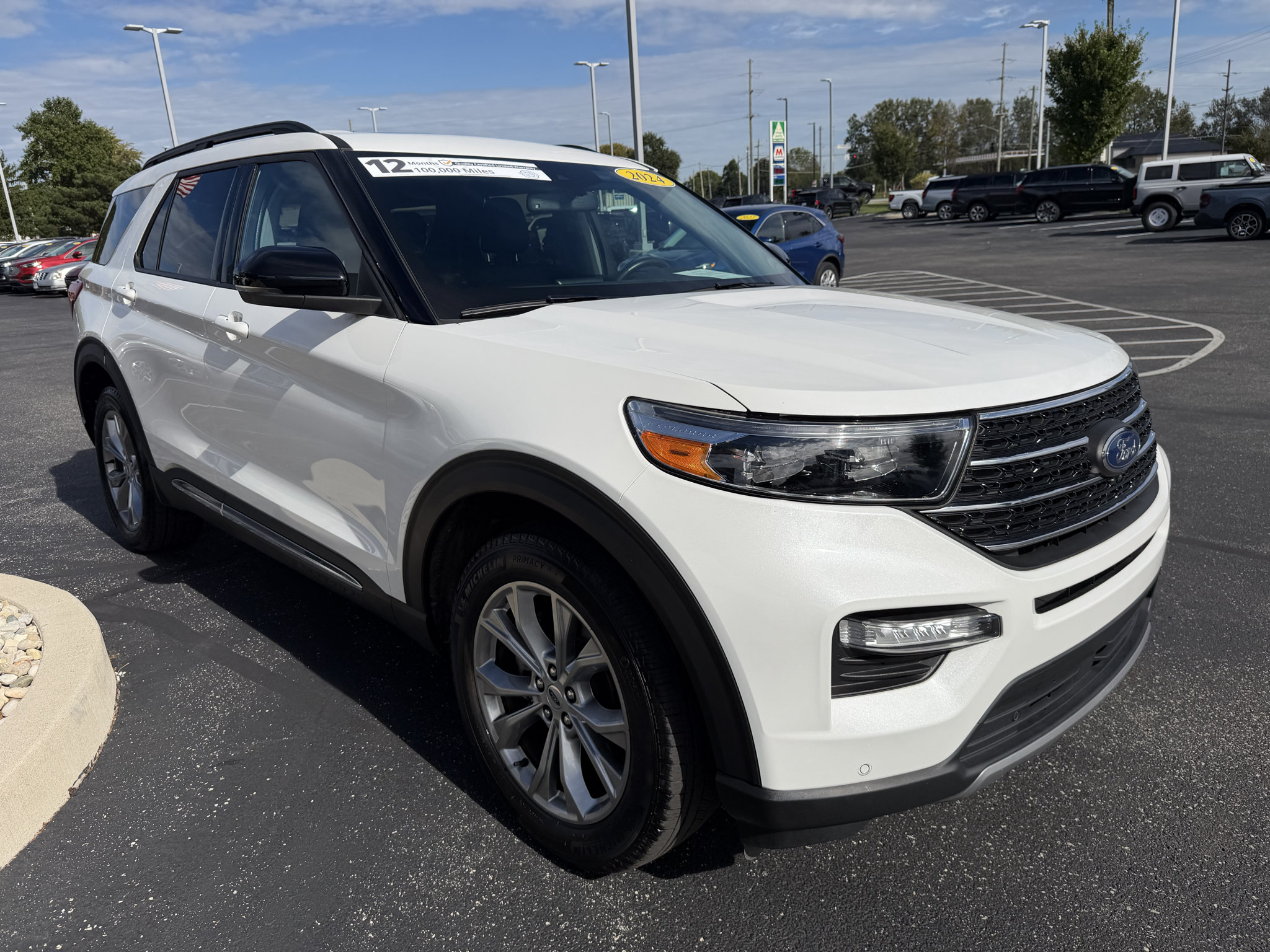 Used 2024 Ford Explorer XLT w/ Equipment Group 202A AWD/4WD image 4
