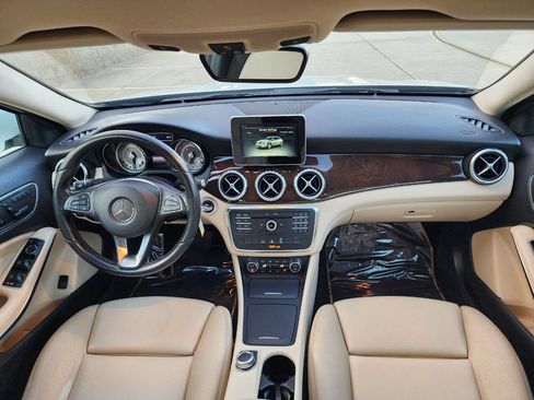 Used 2016 Mercedes-Benz GLA 250 image 9