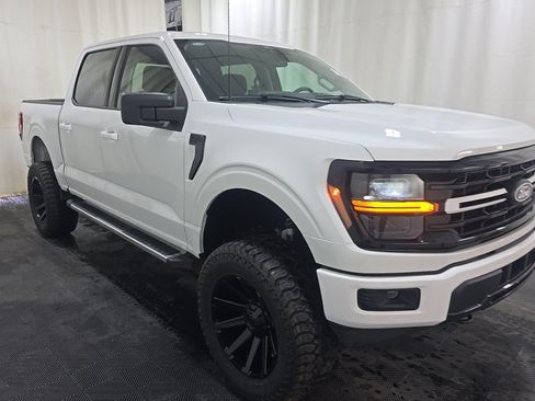 Used 2025 Ford F150 XLT w/ Equipment Group 301A Standard AWD/4WD image 3