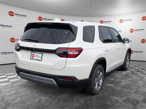 New 2025 Honda Pilot EX-L image 5