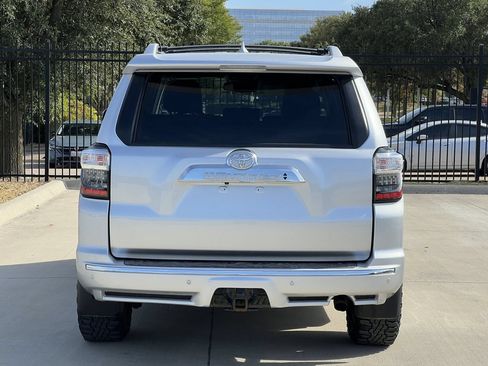 Used 2020 Toyota 4Runner Limited RWD image 4