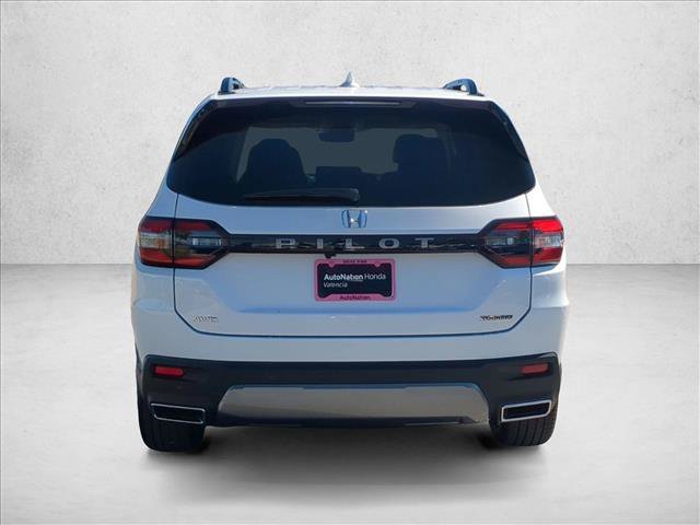 New 2026 Honda Pilot Touring image 8