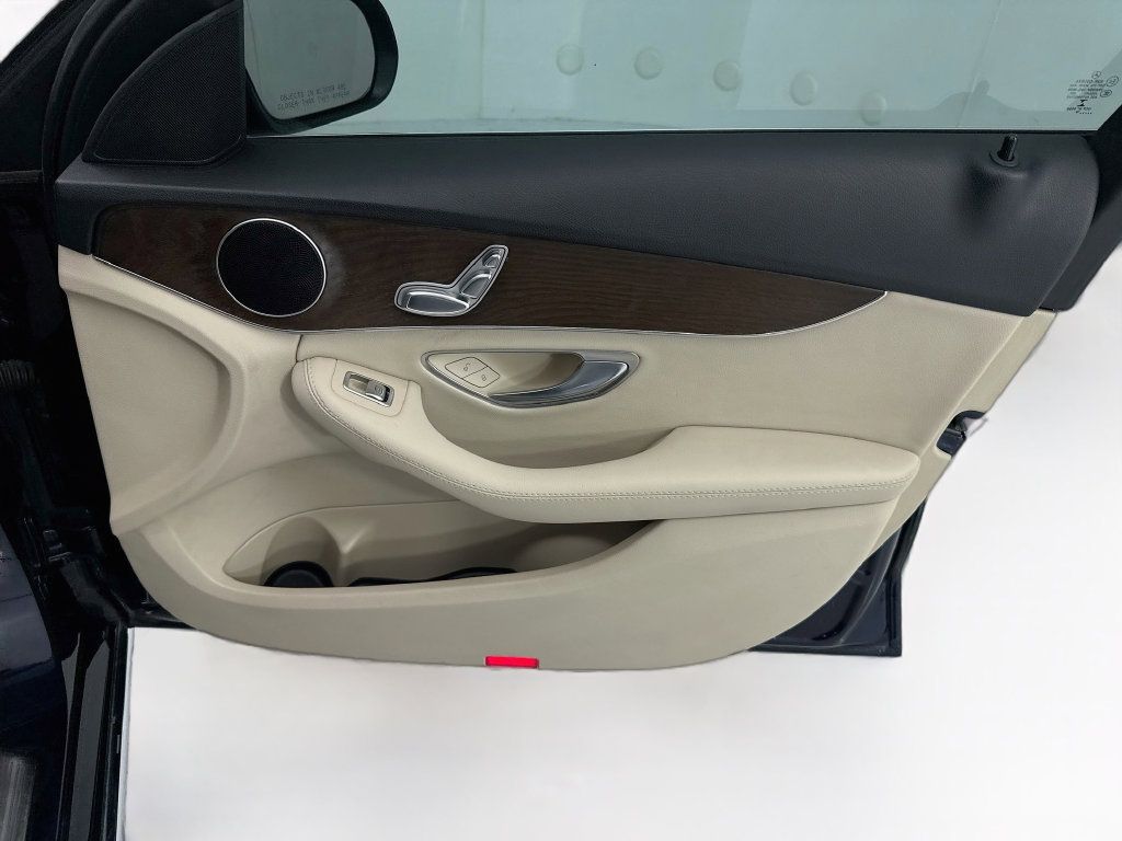 Used 2018 Mercedes-Benz C 300 Sedan image 23