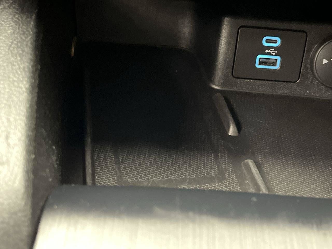 Used 2022 Ford Escape SEL w/ Technology Package AWD/4WD image 26