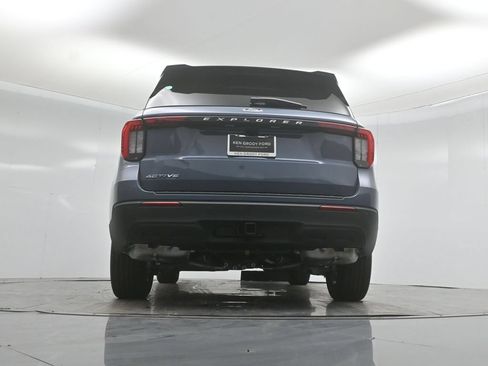 New 2026 Ford Explorer Active RWD image 47