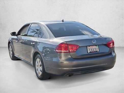 Used 2014 Volkswagen Passat 1.8T S FWD image 9